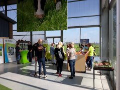 Hogeschool Van Hall Larenstein was er met het Smaaklab, waar kinderen boter konden maken en waar ijs kon worden geproefd. 